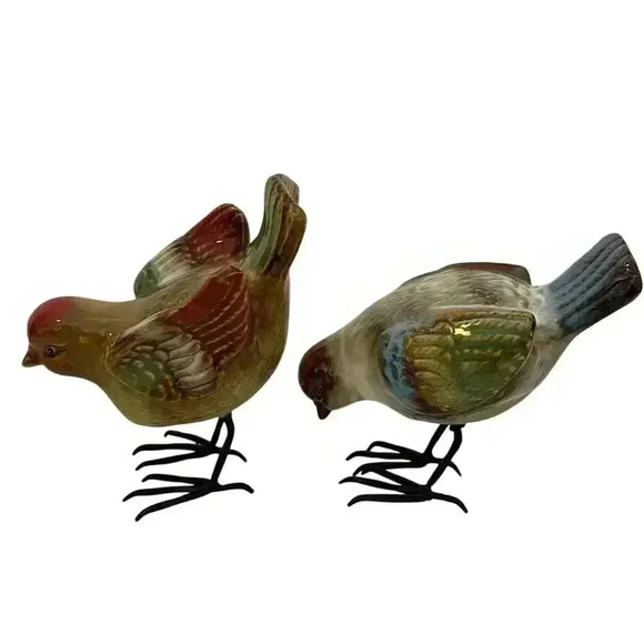 Set of Two Ceramic Bird Figurine Glossy Finish Metal Legs 5.25 Inches Tall - Picture 2 of 4